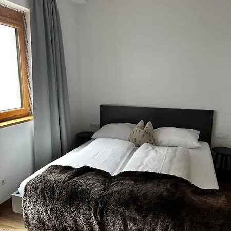 Apartment Stubaier Hoehenweg Zimmer *
