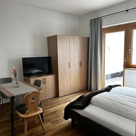 Stubaier Hoehenweg Zimmer Apartment *